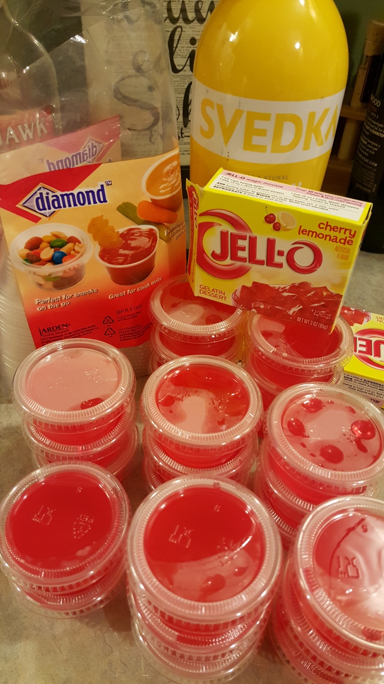 Best jello shots ever! Cherry Lemonade frollom Almost Her Blog. #jelloshots #cherrylemonade