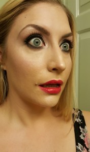 Valentine's Day Smoky Look #nakedsmoky #valentinesday #smokyeye #valentinemakeup www.almostherblog.com